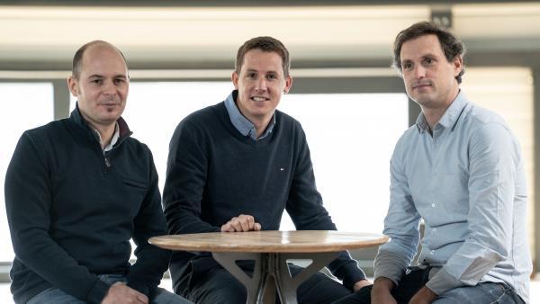 Pierre-François Tissot, Valentin Honoré et Rémi Thomas, fondateurs d'In&Motion, sont candidats au prix EY de la Start-Up de l'Année.